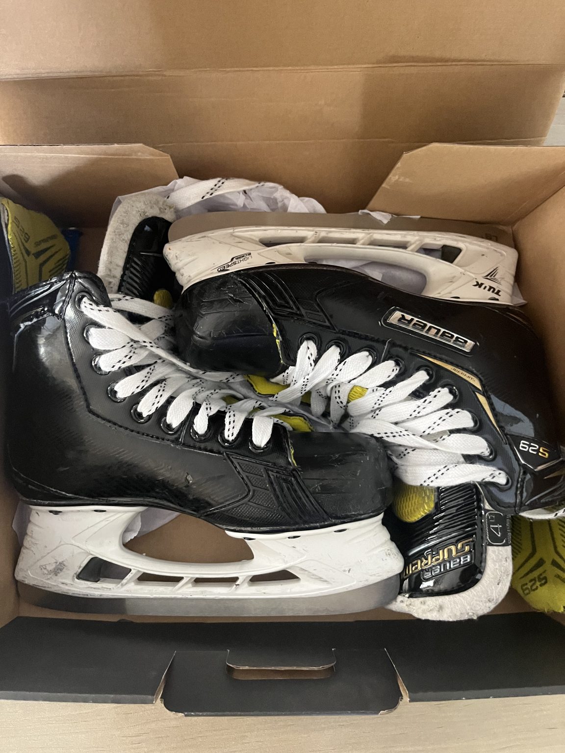 Bauer Supreme S29 size 4 (37.5)